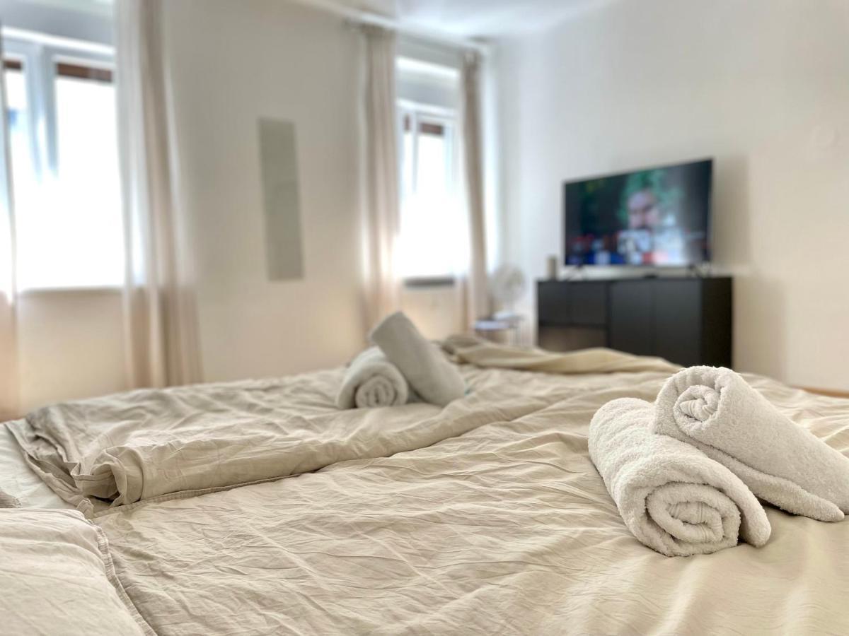 Central Comfy Apartment - Self Check-In Graz Exterior photo