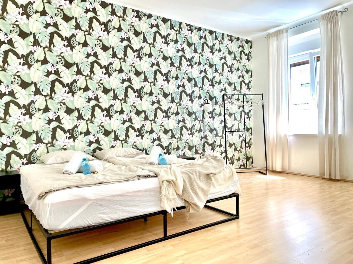 Central Comfy Apartment - Self Check-In Graz Exterior photo